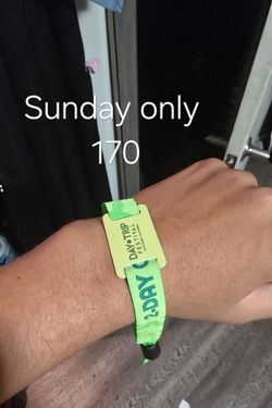 Daytrip sunday tiket
