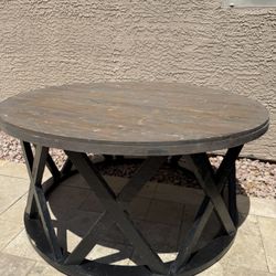 Round Coffee table