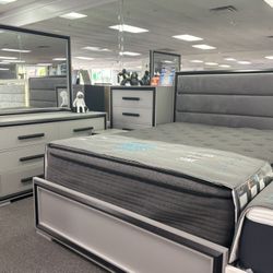 Black/ Gray 5pc Bedroom Set For Sale ( Furniture Assembly) New Up To 60% Off 