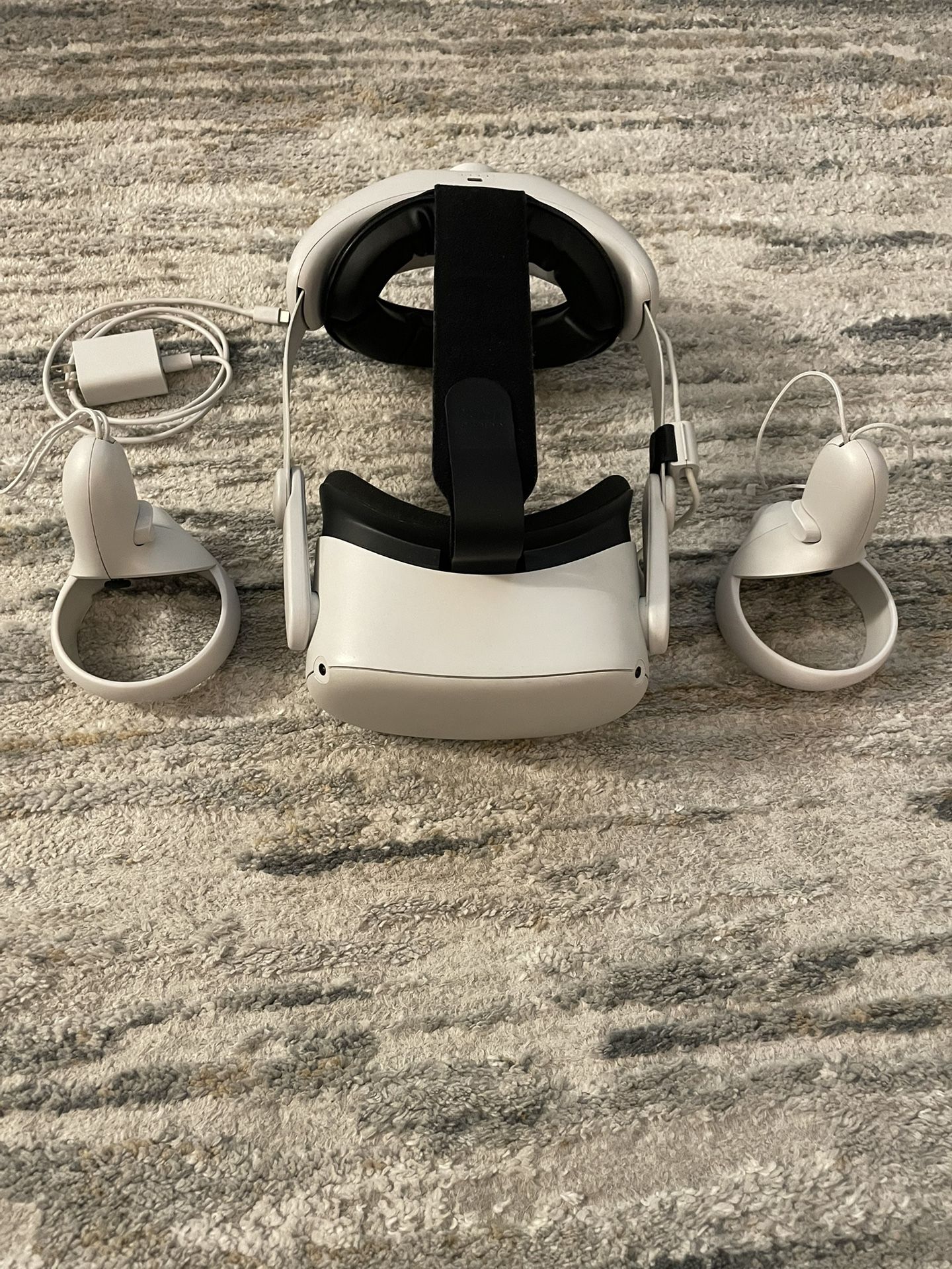 Excellent Condition Meta Quest 2 — Advanced All-In-One Virtual Reality Headset — 128 GB