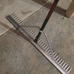 Landscaper Rake & Garden Hoe