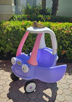 Little Tikes Cozy Coupe Ride-On Toy Car