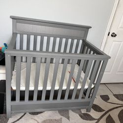 Mini Crib