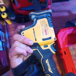 Hacksall 20 Volt Atomic Compact Series