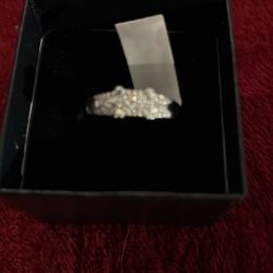 Ladies Diamond Engagement Ring 