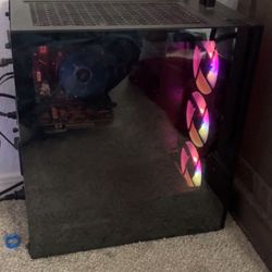 Gaming Pc With Set Up 