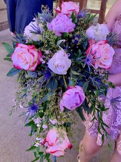 Fresh flowers bride bouquet