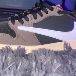 Take These Brand New Size 10 Travis Scott’s For Only 100!