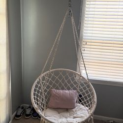 Hanging Macrame Chair 