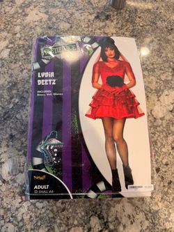 Lydia Beetlejuice costume