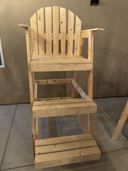 Life guard chair