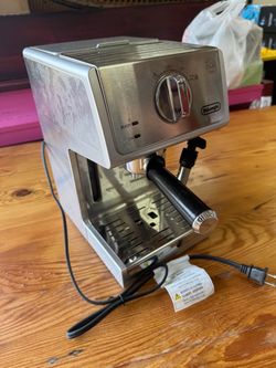 De’Longhi Stainless Steel Espresso & Cappuccino Machine