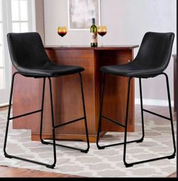 New black barstools