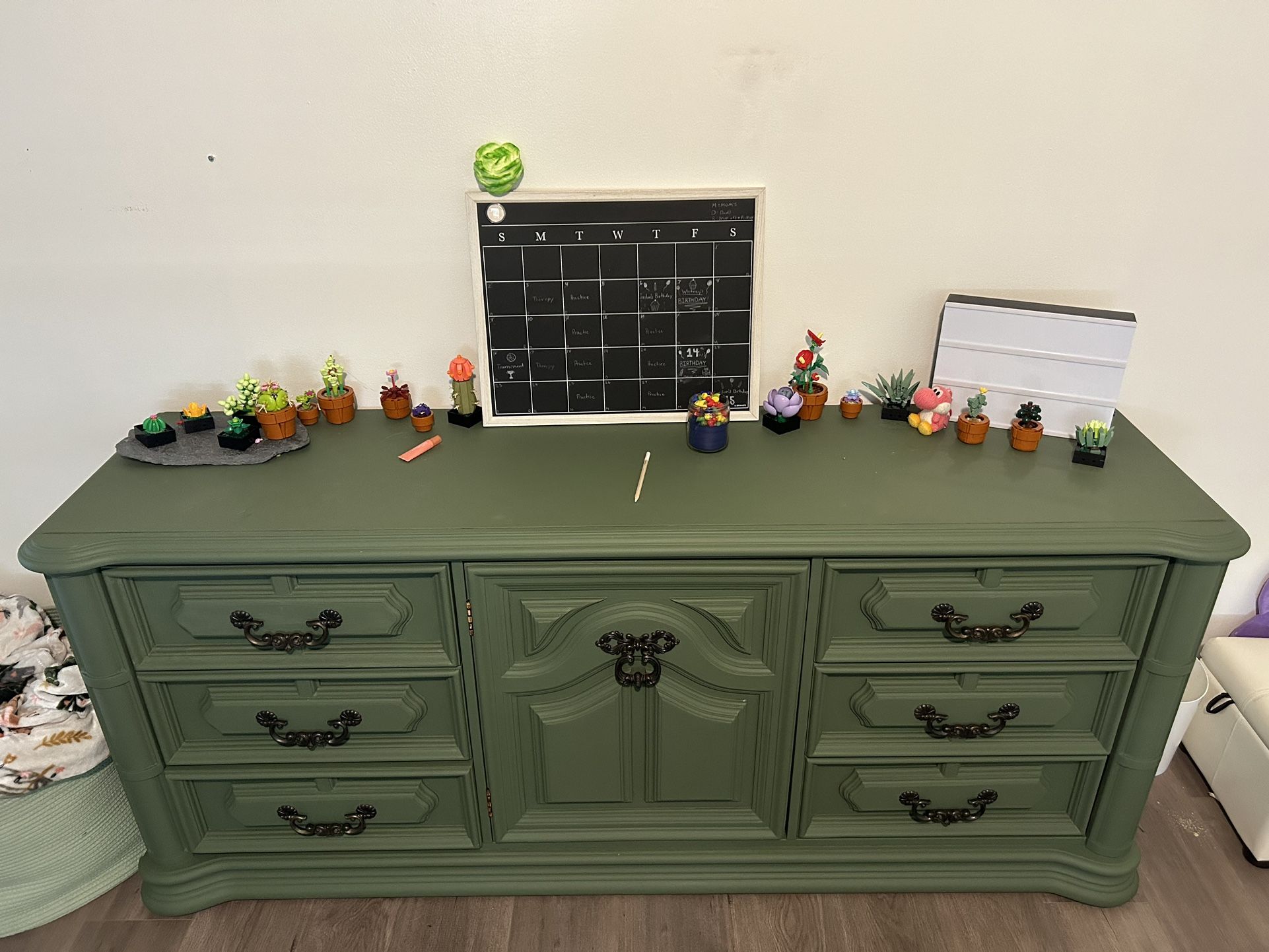Dresser
