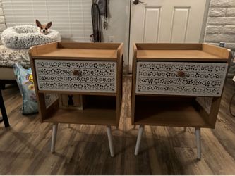 2 Small Night Stands