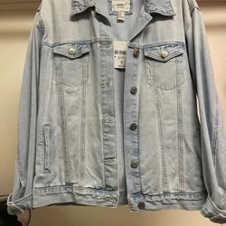 Brand New Jean Jacket Size Small Fit Loose 