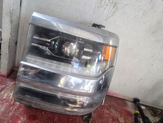 2016 2018 chevy silverado1500 ltz driver oem headlight