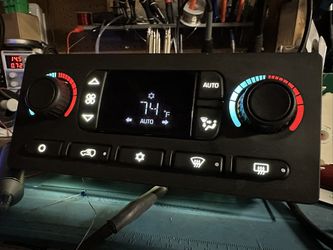 Gm Ac Controls In White 