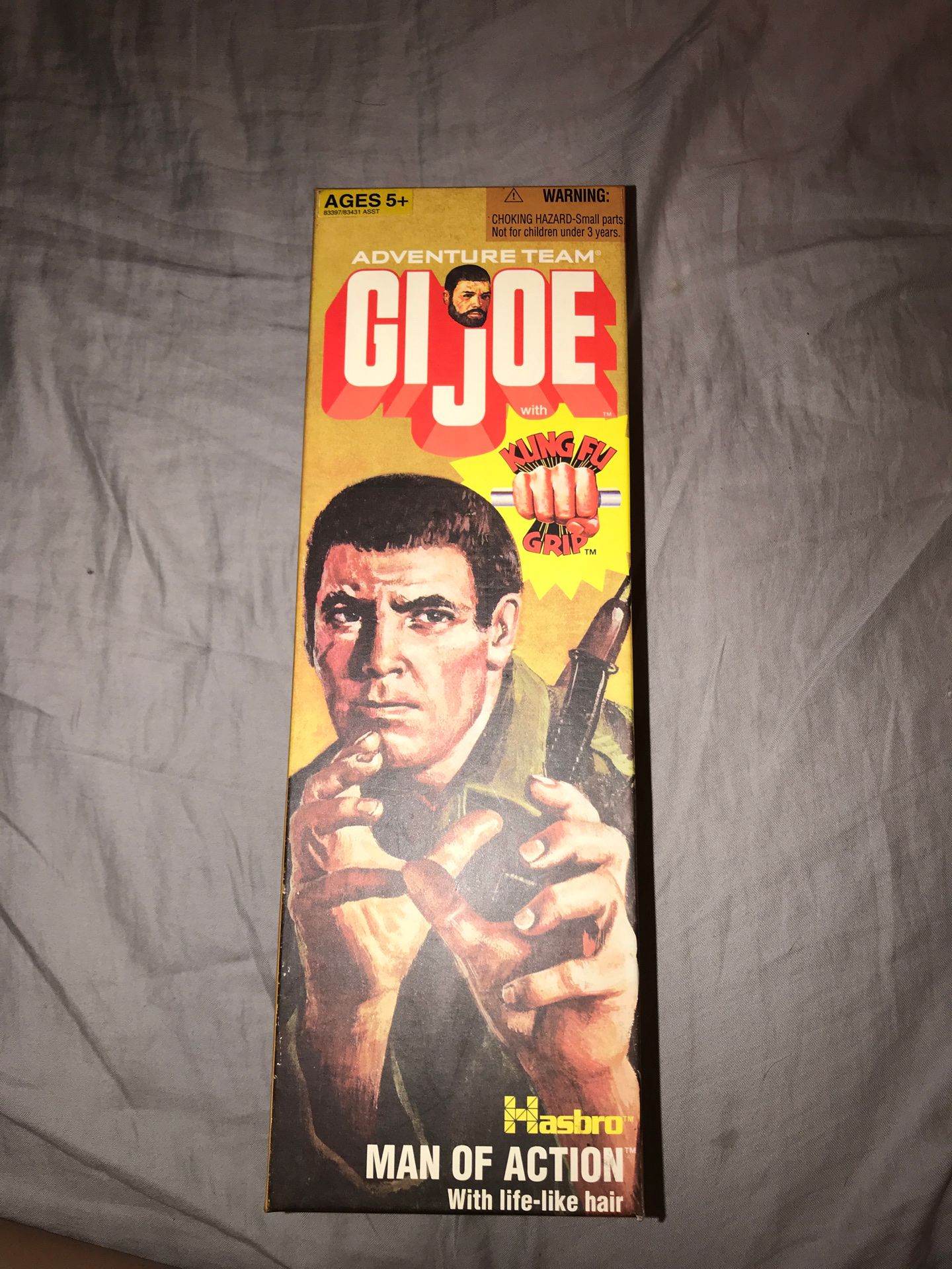 Adventure team G.I. Joe with the kung fu grip hasbro man of action