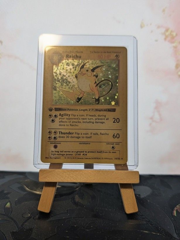 Pokémon Card Raichu 1st Edition 1999 Base Set