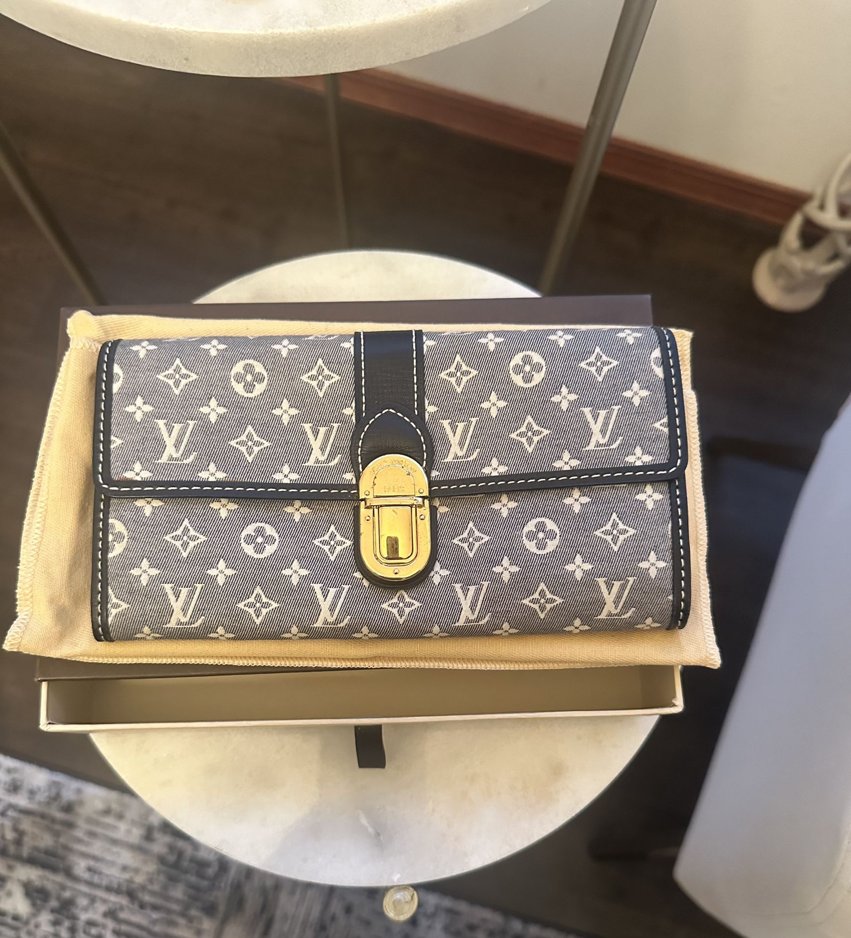 Louis Vuitton Mini Lin Wallet