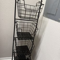 4 Tire Metal Basket 