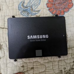 Samsung 850 EVO 1TB (MZ-75E1T0 / MZ7LN1T0HMJP) is a high-performance 2.5-inch SATA III (6Gb/s) internal SSD