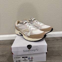 New Saucony Ride Millennium Suede White Sand Sneakers Men’s Size 11.5
