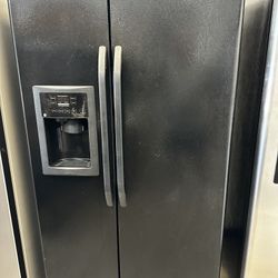GE Black Side By Side Refrigerator 