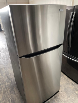 Frigidaire Top Freezer Fridge – Stainless, Clean, 30"