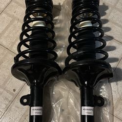 Front Coil Spring Assembly (right And Left) For 05-09 Hyundai Tuscan And Kia Shortage 