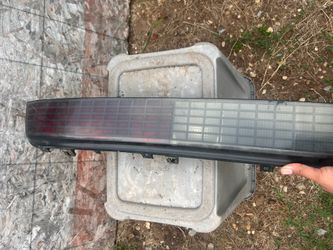 1986 Pontiac Fiero Taillight (Passenger side)