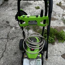 Greenworks 1900 PSI Pressure Washer