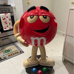 m&m candy store display 