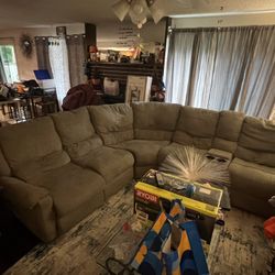 Free Sectional