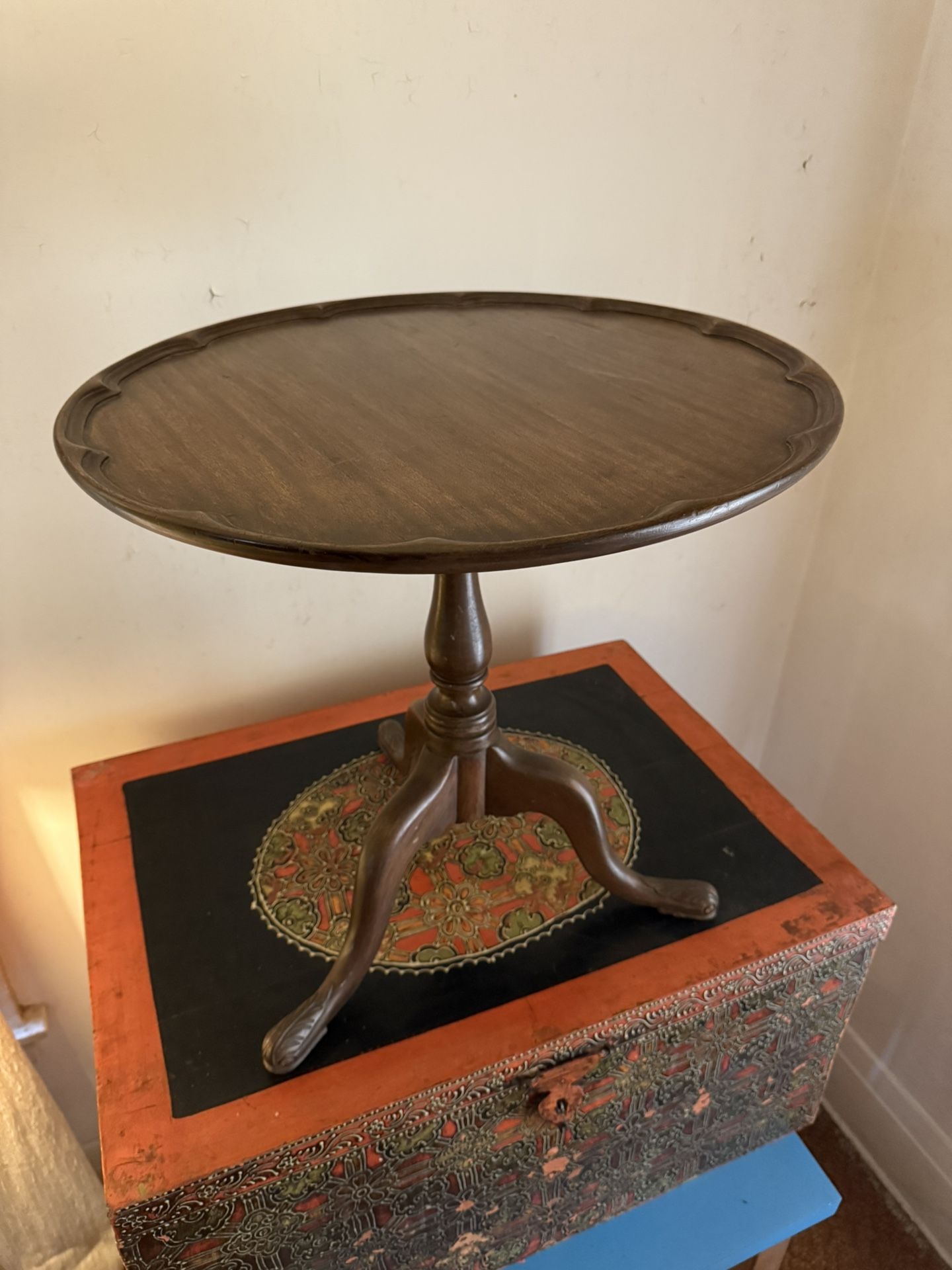 Antique Figurine Table