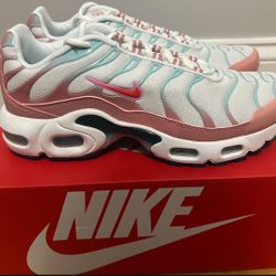 Nike Air Max Plus (GS) Size 6y, 6.5y And 7