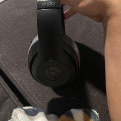 Beats Studios Wireless Headphones 
