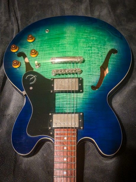 Epiphone 335 Dot AM Aquamarine Burst electric guitar