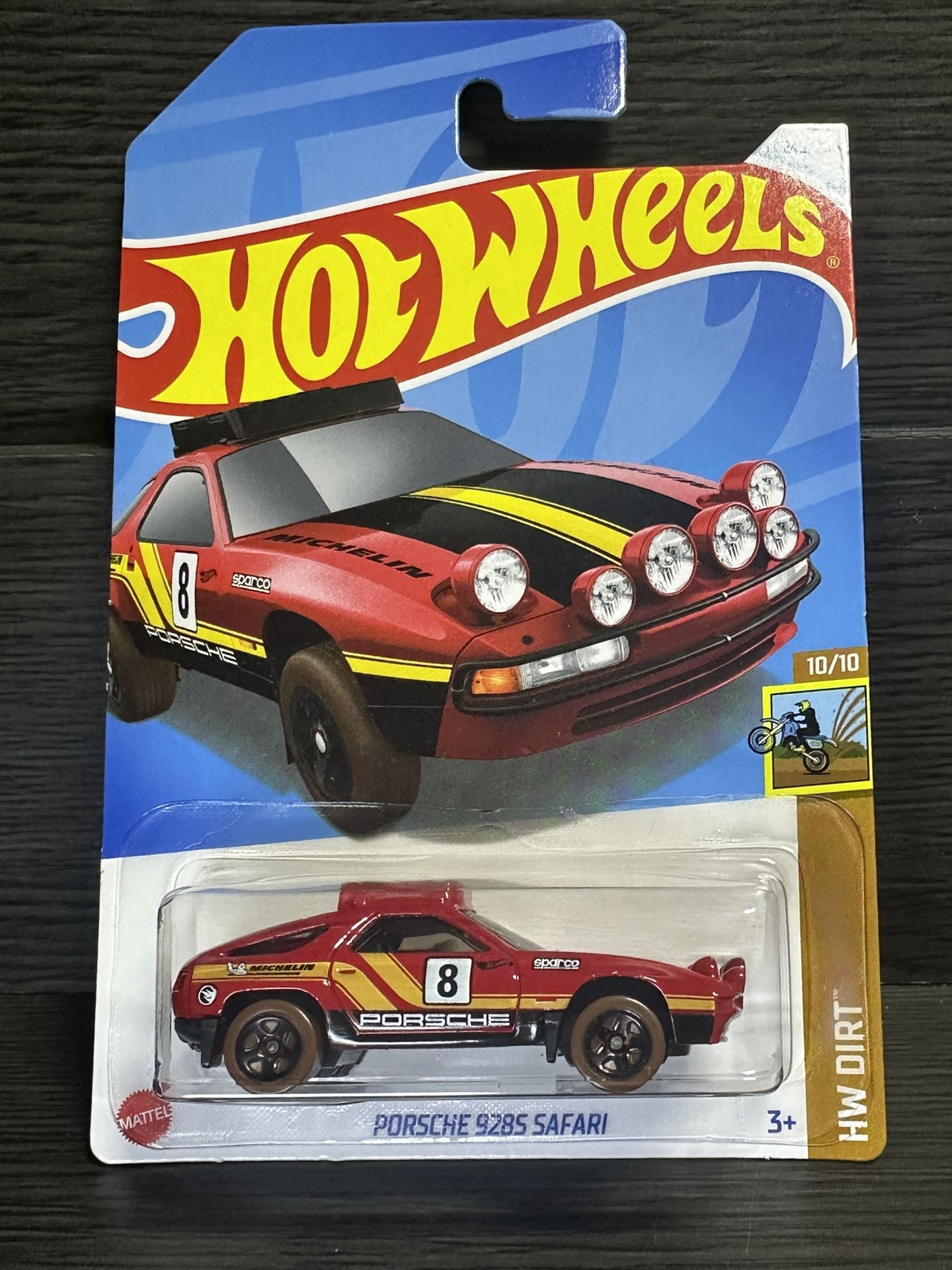 2024 Hot Wheels Treasure Hunt - Porsche 928S Sarfari, Red