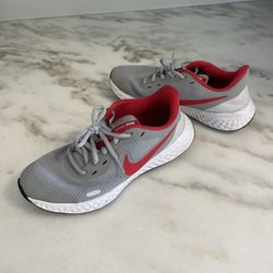 Nike Size 4.5Y 