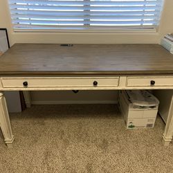 Ashley Furniture Realyn Desk