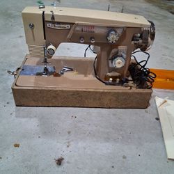 Stradovate Sewing Machine 