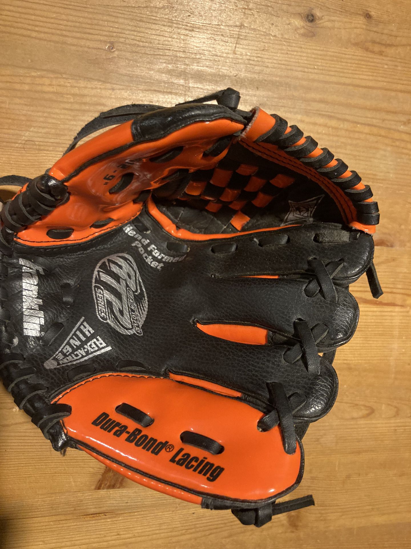 T-ball glove, great condition.