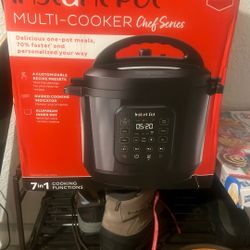 Instapot Multi cooker 7and 1 ( mega deal)