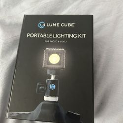 Lume Cube Portable lighting kit