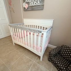 6 in 1 Baby Crib (Used/Cuna de Bebe)