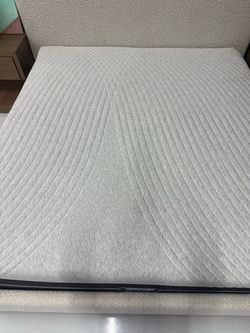 King Size Mattress Light Gray Quilted
