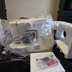 Used 3 X's Singer M1500. $40.00  First Offer