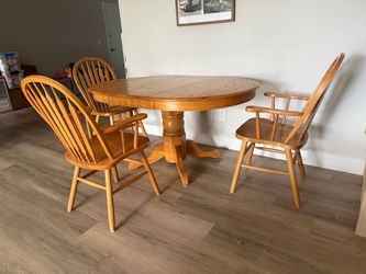 Dining Table + 3 Windsor Chairs